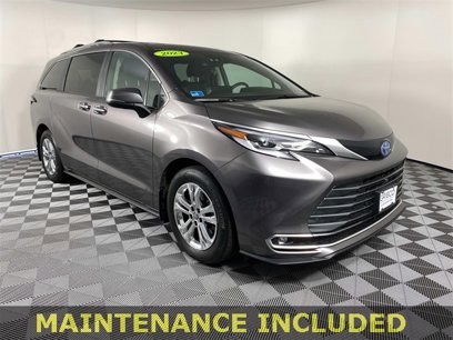 Used 2023 Toyota Sienna Platinum