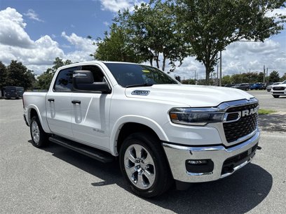 New 2025 RAM 1500 4x4 Crew Cab