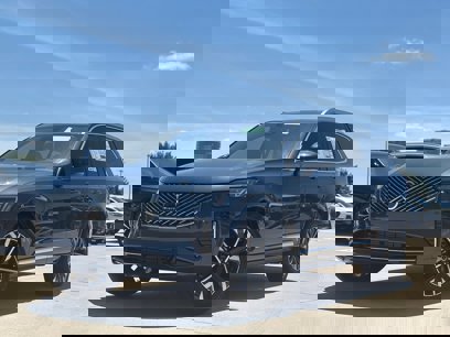 New 2025 Volvo XC90 T8 Core