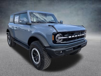 New 2024 Ford Bronco Outer Banks w/ Sasquatch Package