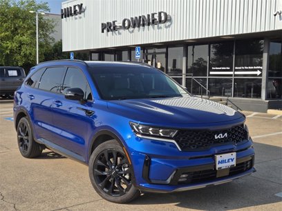 Used 2023 Kia Sorento SX