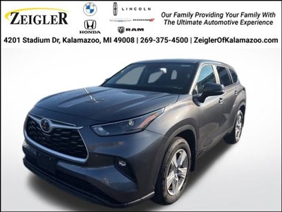 Used 2024 Toyota Highlander LE