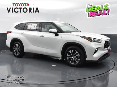 Used 2022 Toyota Highlander XLE