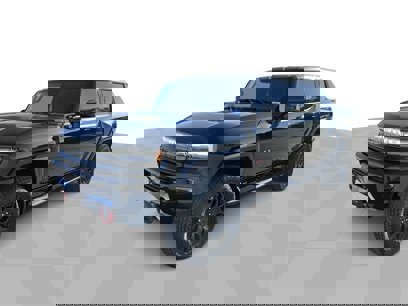 New 2025 GMC Hummer EV 2X w/ LPO, Sport Package
