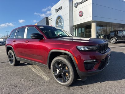 New 2025 Jeep Grand Cherokee Limited w/ Black Appearance Package