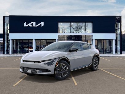 New 2025 Kia EV6 Light w/ Light LR Technology Package