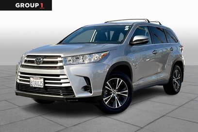 Certified 2018 Toyota Highlander LE