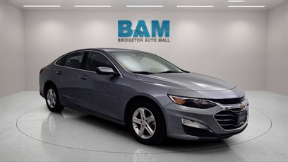 Used 2023 Chevrolet Malibu LT