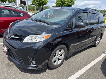Used 2018 Toyota Sienna LE