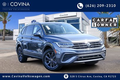 Used 2024 Volkswagen Tiguan SE w/ Panoramic Sunroof Package