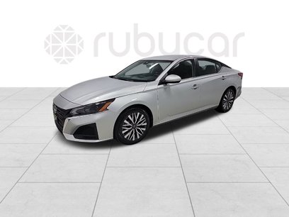 Used 2023 Nissan Altima 2.5 SV