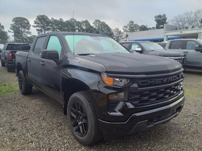 New 2025 Chevrolet Silverado 1500 Custom