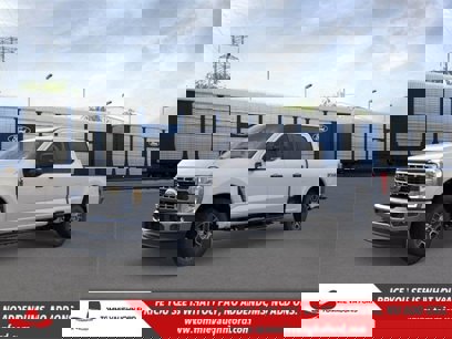New 2025 Ford F350 XLT w/ FX4 Off-Road Package