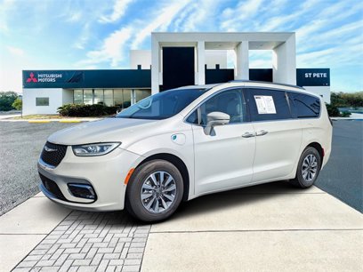 Used 2021 Chrysler Pacifica Touring-L