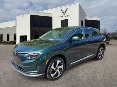 New 2025 VinFast VF 8 Eco