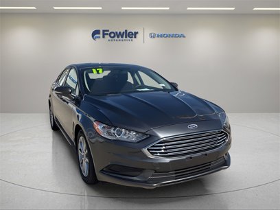 Used 2017 Ford Fusion SE w/ Fusion SE Technology Package
