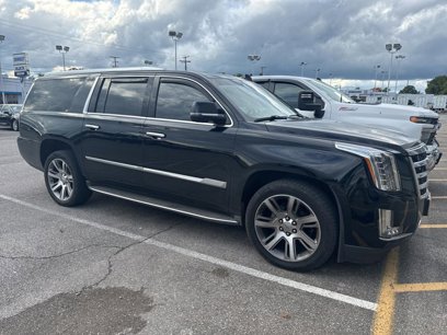 Used 2016 Cadillac Escalade ESV Luxury