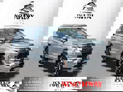 Used 2023 Mitsubishi Outlander SE