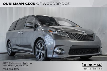 Used 2017 Toyota Sienna SE