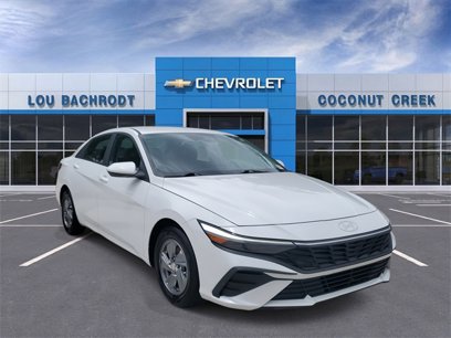 Used 2024 Hyundai Elantra SE