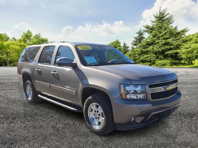 Used 2014 Chevrolet Suburban LT w/ Luxury Package