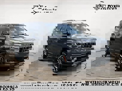 Used 2023 Jeep Wagoneer L Series III w/ Premium Group I