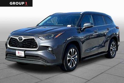 Used 2022 Toyota Highlander XLE