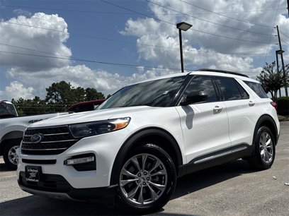 Certified 2023 Ford Explorer XLT w/ Equipment Group 202A