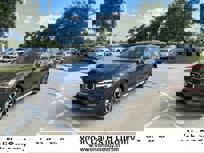 New 2026 Volvo V60 B5 Cross Country Ultra w/ Protection Package Premier