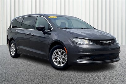 Used 2022 Chrysler Voyager LX