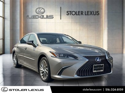 Used 2021 Lexus ES 300h w/ Accessory Package 2