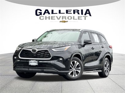 Used 2023 Toyota Highlander XLE