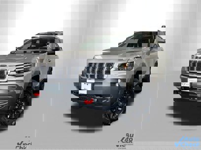 Used 2019 Jeep Cherokee Trailhawk