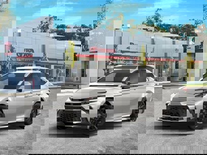 New 2025 Toyota Camry SE w/ Convenience Package