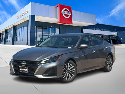 New 2025 Nissan Altima 2.5 SV w/ SV Premium Package