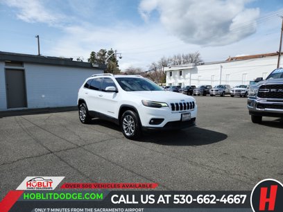 Used 2019 Jeep Cherokee Latitude Plus w/ Comfort/Convenience Group
