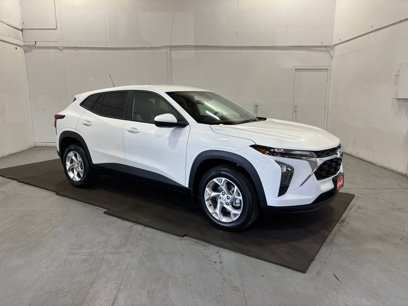 New 2025 Chevrolet Trax LS w/ LS Convenience Package