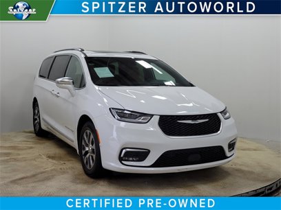 Used 2024 Chrysler Pacifica Pinnacle