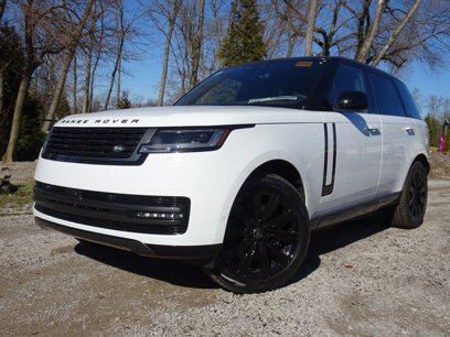 New 2025 Land Rover Range Rover SE