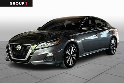 Used 2022 Nissan Altima 2.5 SV