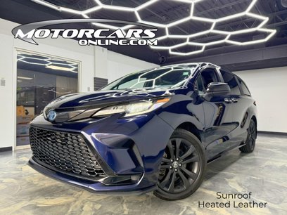 Used 2025 Toyota Sienna XSE