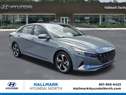 Used 2022 Hyundai Elantra SEL w/ Convenience + Premium Package