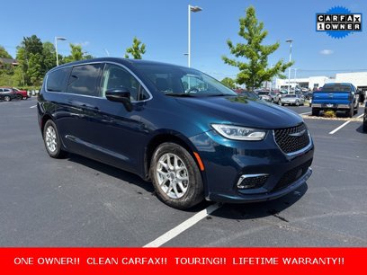 Used 2023 Chrysler Pacifica Touring-L