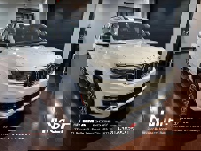 New 2025 Jeep Wagoneer 4WD w/ Premium Group I