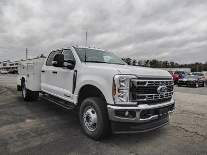 New 2024 Ford F350 XL w/ XL Chrome Package