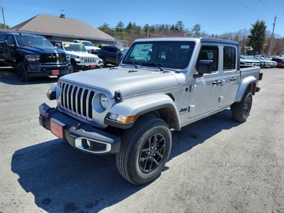 New 2023 Jeep Gladiator Sport