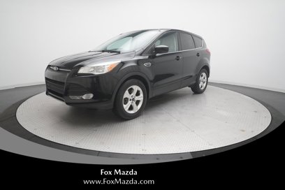 Used 2016 Ford Escape SE w/ SE Cold Weather Package