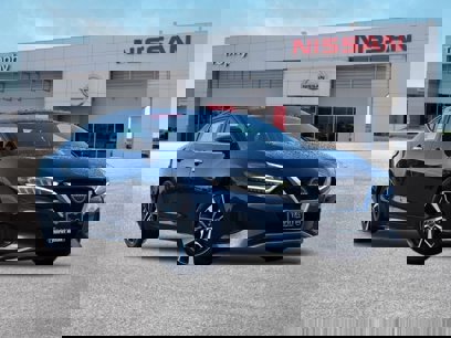 Certified 2023 Nissan Maxima SV w/ Floor Mat Group