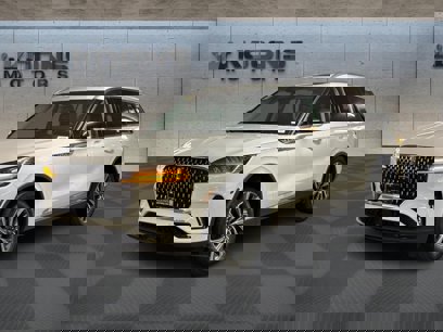 New 2025 Lincoln Aviator AWD