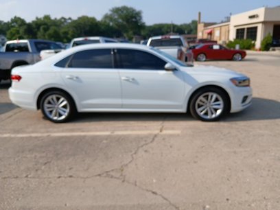 Used 2020 Volkswagen Passat 2.0T SE